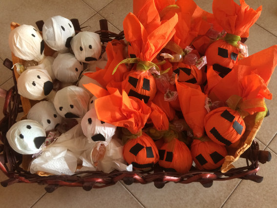50 Sacchetti Per Caramelle Di Halloween In Plastica Con 50 Laccetti – Motivi Teschio, Zucca E Fantasma